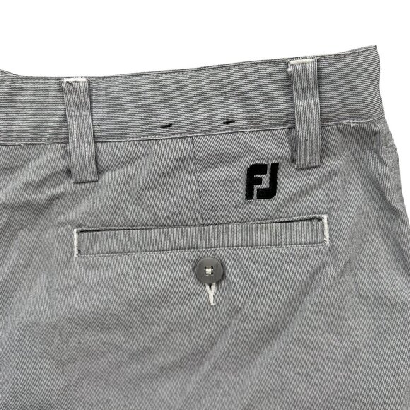 FJ Foot Joy Chino Shorts Mens Grey Flat Front Nylon Stretch 6" Size 32 - Picture 3 of 12